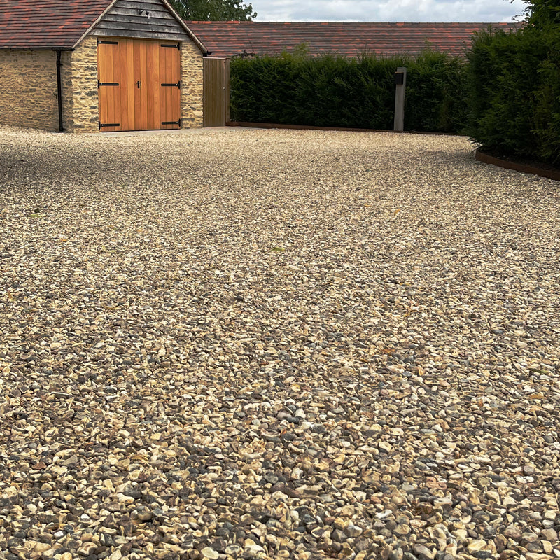 Bild in Galerie-Viewer laden, Gravel stabilisation grids. Geocell grids with 20mm flint gravel